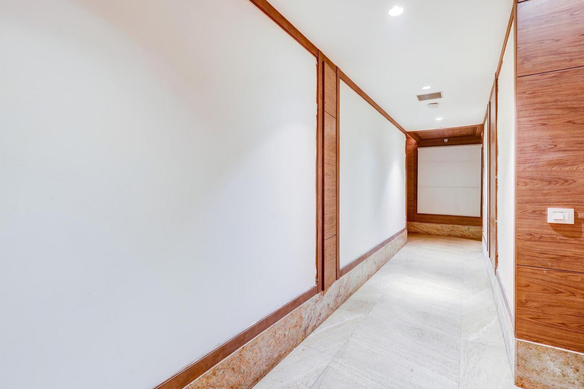 Super Townhouse Chhatarpur Near Metro Park New Delhi Luaran gambar